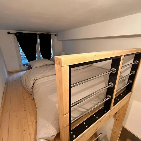 Petit Nid Parisien Pour 2 Pers * Paris